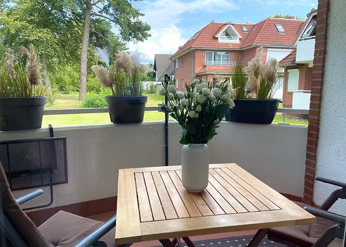 Haus Land & Fewo14 Куксхафен